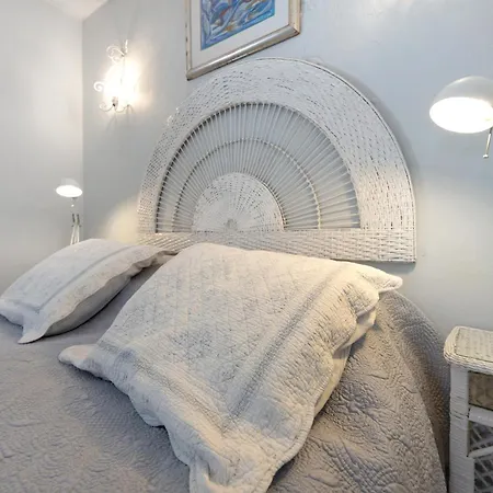 Quinta Achadas - Jasmine Lagos